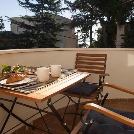 Apartment Seaside Bacvice & *